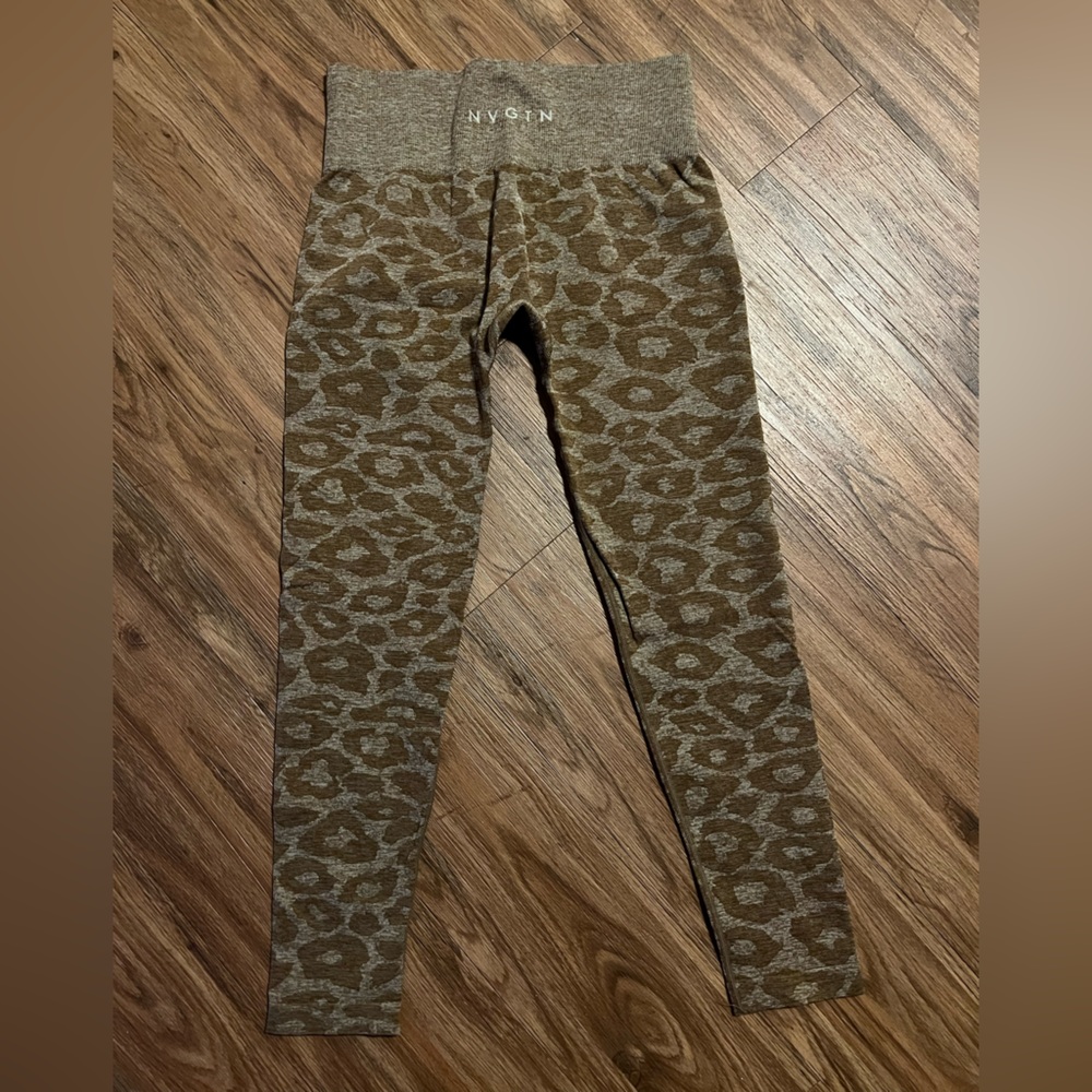 NVGTN leggings. Size medium.